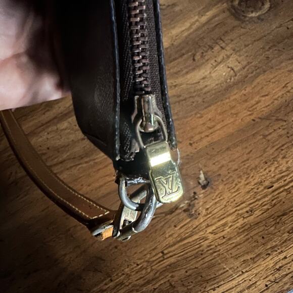 Vintage Louis Vuitton 1999 Monogram Pochette Accessoires Long Strap Bag - Picture 9 of 15